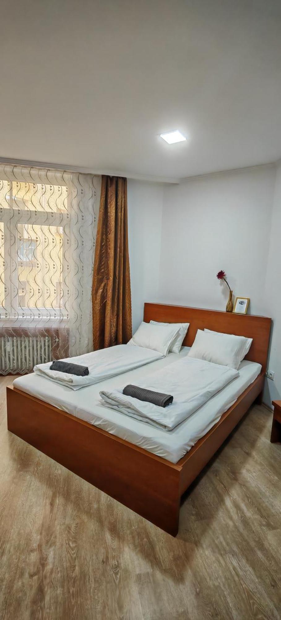 Seasons Design Rooms Budapest Esterno foto